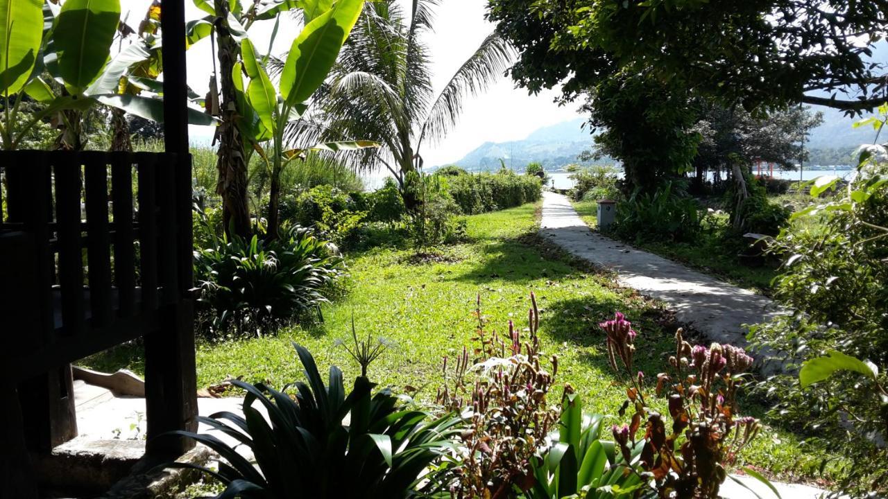 Liberta Homestay Tuk Tuk Exteriér fotografie