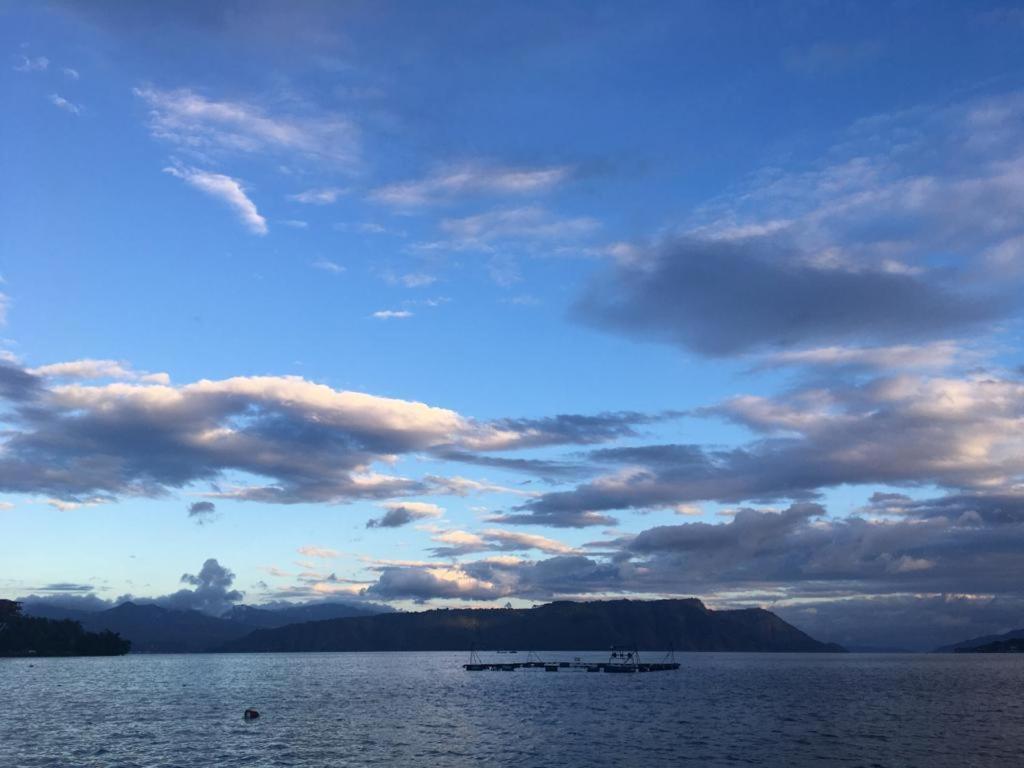 Liberta Homestay Tuk Tuk Exteriér fotografie